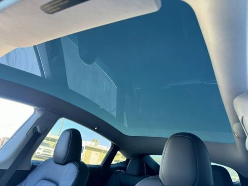 Used 2023 Tesla Model Y Long Range image 14