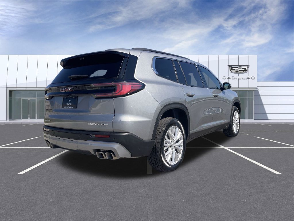 Used 2026 GMC Acadia Elevation w/ Elevation Premium Package FWD image 8