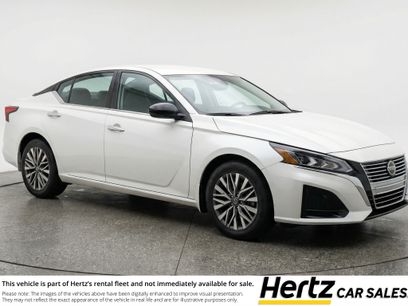 Used 2025 Nissan Altima 2.5 SV