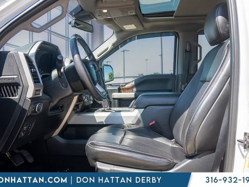 Used 2018 Ford F150 Lariat w/ Equipment Group 502A Luxury AWD/4WD image 5