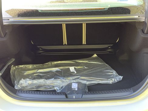 New 2026 Mercedes-Benz E 350 Sedan image 4