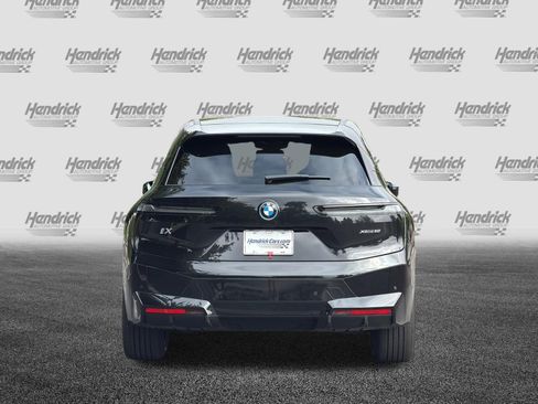 Used 2023 BMW iX xDrive50 w/ Premium Package AWD/4WD image 6