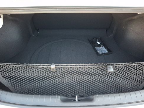 Certified 2025 Hyundai Elantra Sport FWD image 28