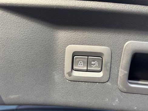 Used 2025 MAZDA CX-90 Plug-In Hybrid w/ Preferred image 9