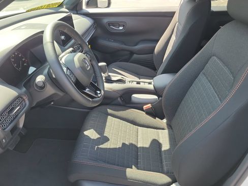 Certified 2027 Honda HR-V Sport image 18