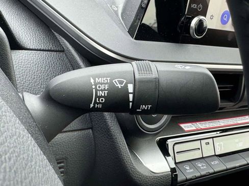 Used 2026 Toyota Prius LE image 22