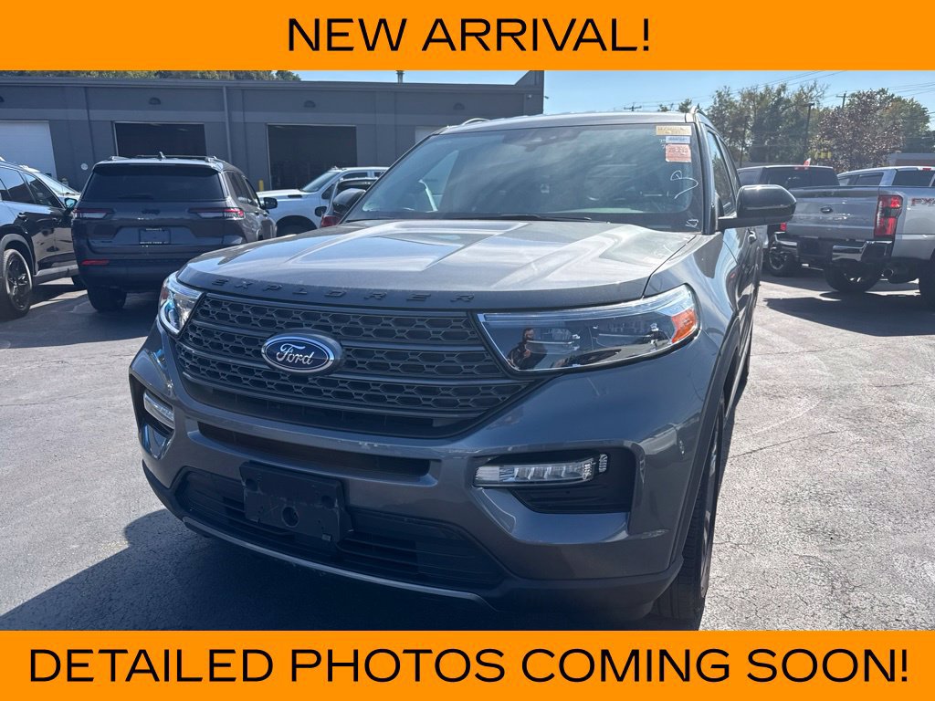 Used 2023 Ford Explorer XLT w/ Equipment Group 202A AWD/4WD image 1