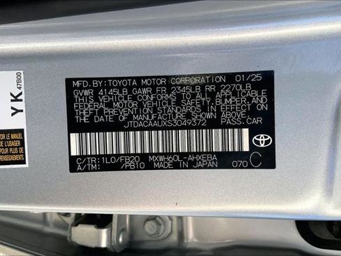 Used 2025 Toyota Prius LE image 37