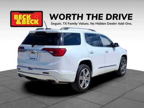 Used 2019 GMC Acadia Denali w/ Technology Package FWD image 5