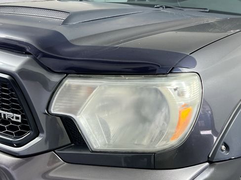 Used 2015 Toyota Tacoma PreRunner w/ SR5 Package image 11