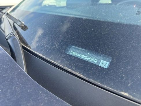 Used 2025 Ford Explorer ST-Line w/ ST-Line Street Pack AWD/4WD image 17