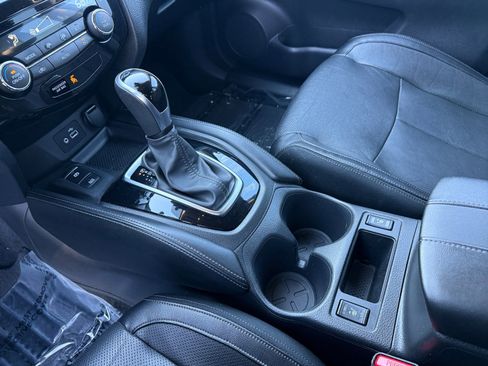 Used 2020 Nissan Rogue SL image 13