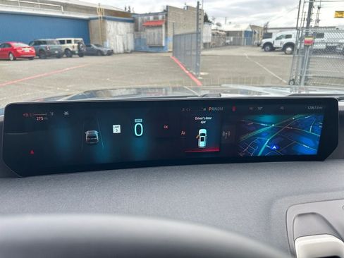 Used 2025 Ford Expedition Active AWD/4WD image 16