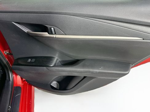 Used 2025 Toyota Camry LE FWD image 28