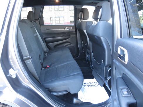 Used 2015 Jeep Grand Cherokee Laredo w/ Quick Order Package 23E AWD/4WD image 18