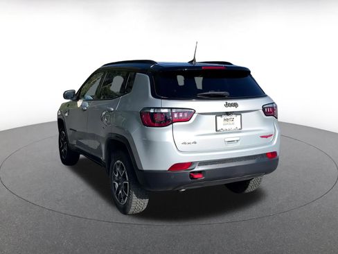 Used 2025 Jeep Compass Trailhawk image 11