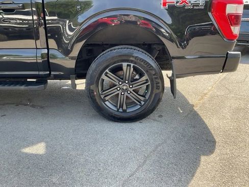 Used 2021 Ford F150 Lariat w/ Equipment Group 502A High AWD/4WD image 27