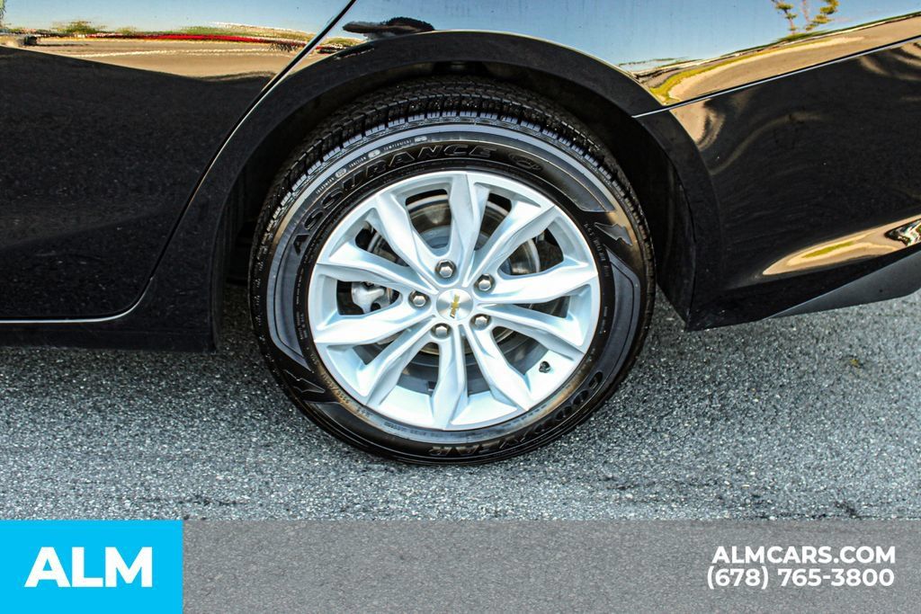 Used 2025 Chevrolet Malibu LT FWD image 15