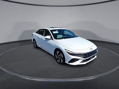 New 2025 Hyundai Elantra Limited w/ Cargo Package FWD image 2
