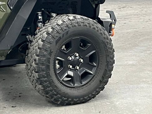 Used 2021 Jeep Gladiator Mojave w/ LED Lighting Group image 32