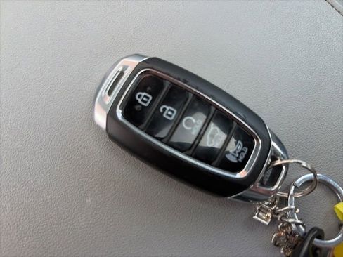 Used 2020 Hyundai Palisade SEL w/ Convenience Package image 15