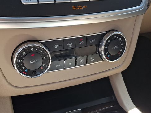 Used 2013 Mercedes-Benz GL 320 BlueTEC 4MATIC image 16