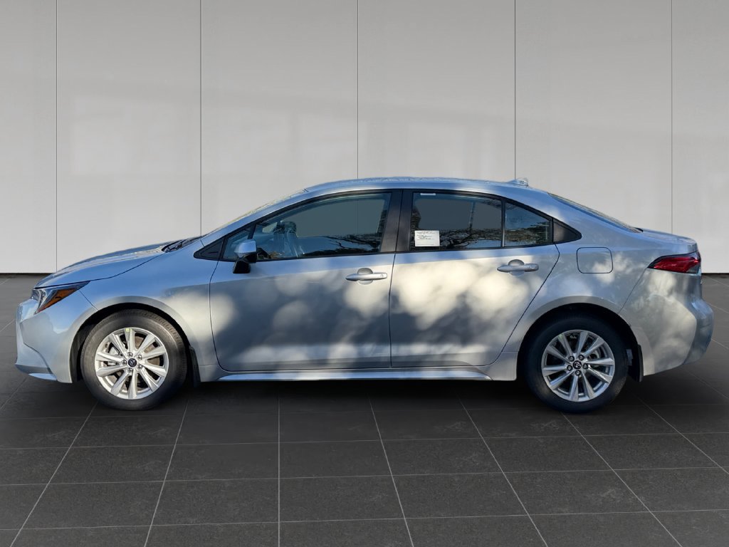 New 2027 Toyota Corolla LE w/ LE Premium Package FWD image 2