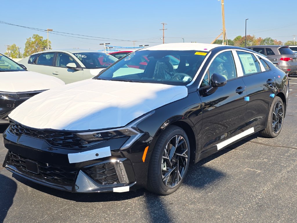 New 2027 Kia K5 GT-Line FWD image 2
