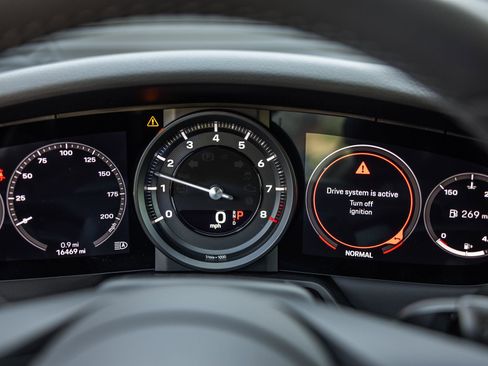 Certified 2021 Porsche 911 Carrera S RWD image 24