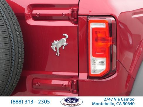 New 2025 Ford Bronco 4-Door image 5