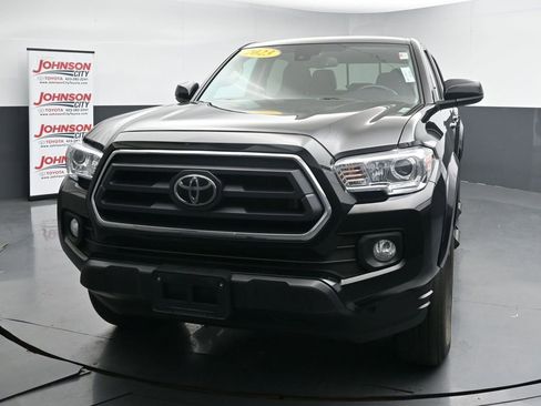 Used 2023 Toyota Tacoma SR5 AWD/4WD image 4