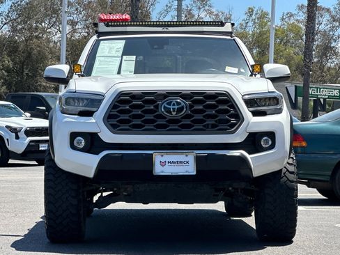 Used 2023 Toyota Tacoma TRD Off-Road w/ Black Out Package (TMS) AWD/4WD image 7