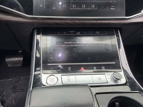 Used 2019 Audi Q8 Prestige w/ Adaptive Chassis Package AWD/4WD image 24