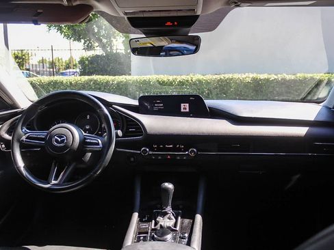 Used 2020 MAZDA MAZDA3 AWD Sedan w/ Preferred Package image 18