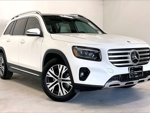 New 2026 Mercedes-Benz GLB 250 image 1
