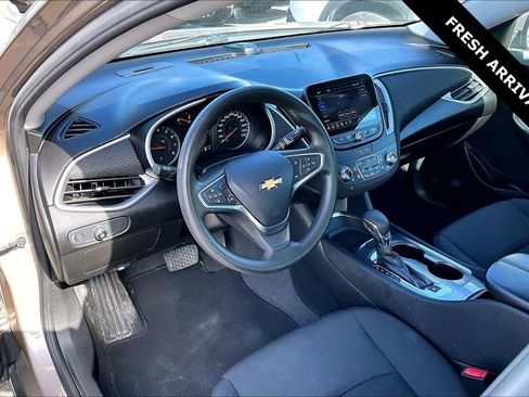 Used 2023 Chevrolet Malibu LT image 16