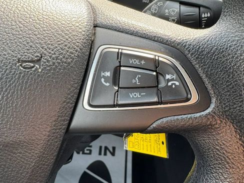 Used 2017 Ford Focus SE FWD image 49