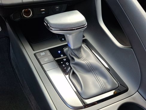 Certified 2025 Hyundai Elantra Sport FWD image 10