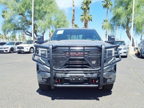 Used 2024 GMC Sierra 1500 AT4 w/ Technology Package AWD/4WD image 2