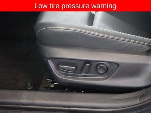 Used 2025 Toyota Camry SE image 14