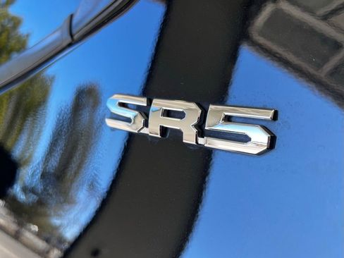 Used 2022 Toyota Tundra SR5 w/ SR5 Convenience Package image 14