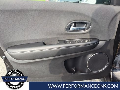 Used 2021 Honda HR-V EX image 11