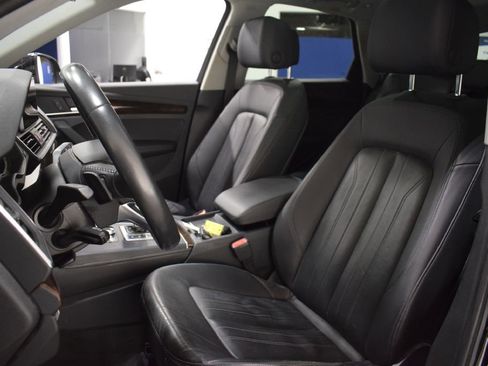 Used 2019 Audi Q5 2.0T Premium Plus image 10