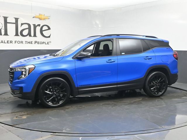 Used 2024 GMC Terrain SLE w/ Driver Convenience Package FWD image 37