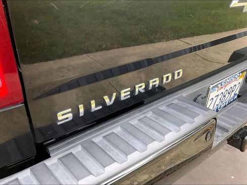 Used 2017 Chevrolet Silverado 1500 LTZ Z71 w/ LTZ Plus Package image 8