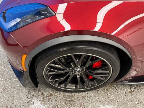 Used 2017 Chevrolet Corvette Z06 w/ Z07 Performance Package RWD image 29
