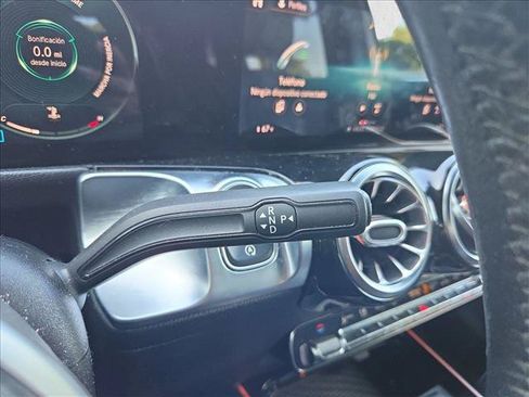 Certified 2020 Mercedes-Benz GLB 250 image 13
