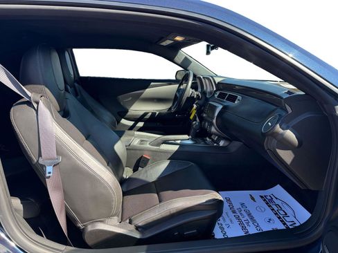 Used 2015 Chevrolet Camaro LT w/ White Rally Stripe Package image 21