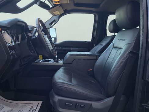 Used 2015 Ford F250 Platinum w/ FX4 Off-Road Package AWD/4WD image 13