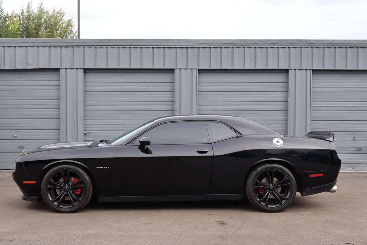 Used 2021 Dodge Challenger R/T RWD image 2